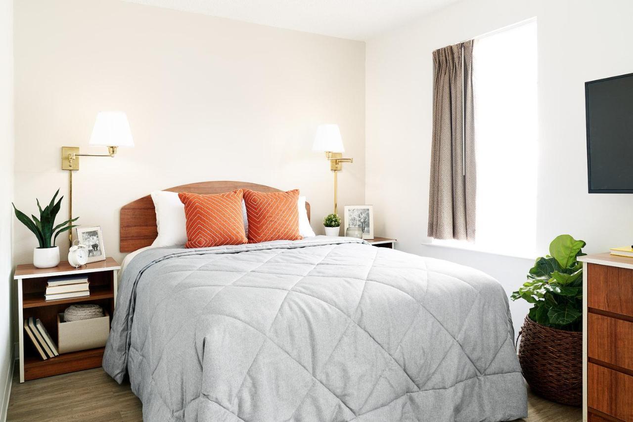 Intown Suites Extended Stay Indianapolis In -I70 Post Drive Luaran gambar